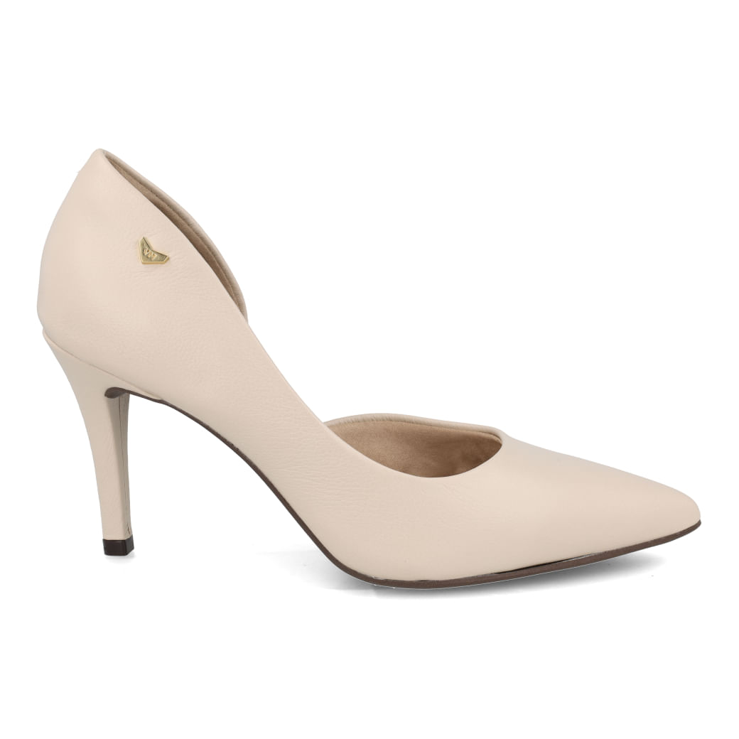 Detalhes do scarpin Via Marte couro nude destacando qualidade e design